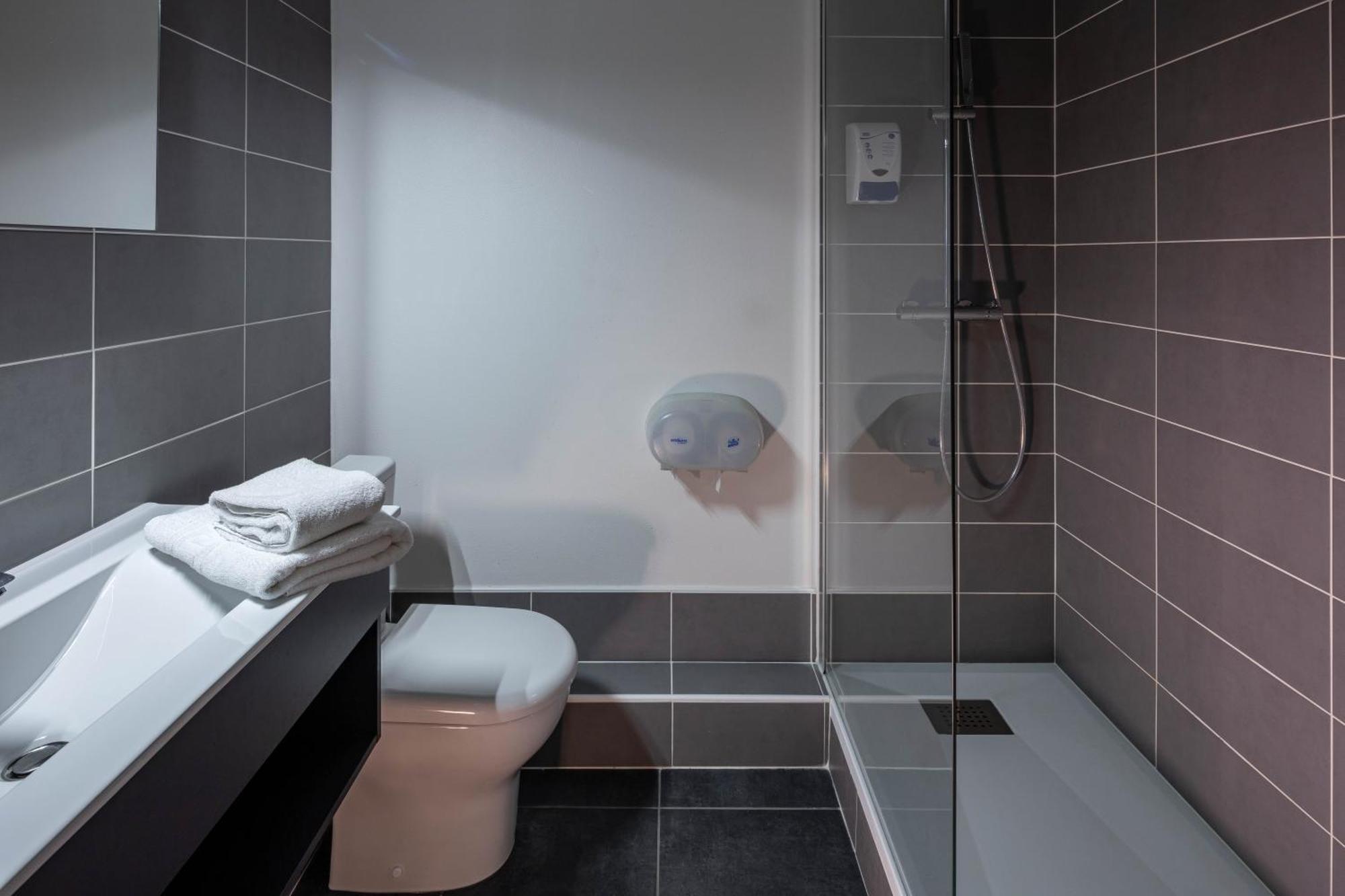 Logis Hotel Noemys Brive - Restaurant Le Teinchurier Pokoj fotografie